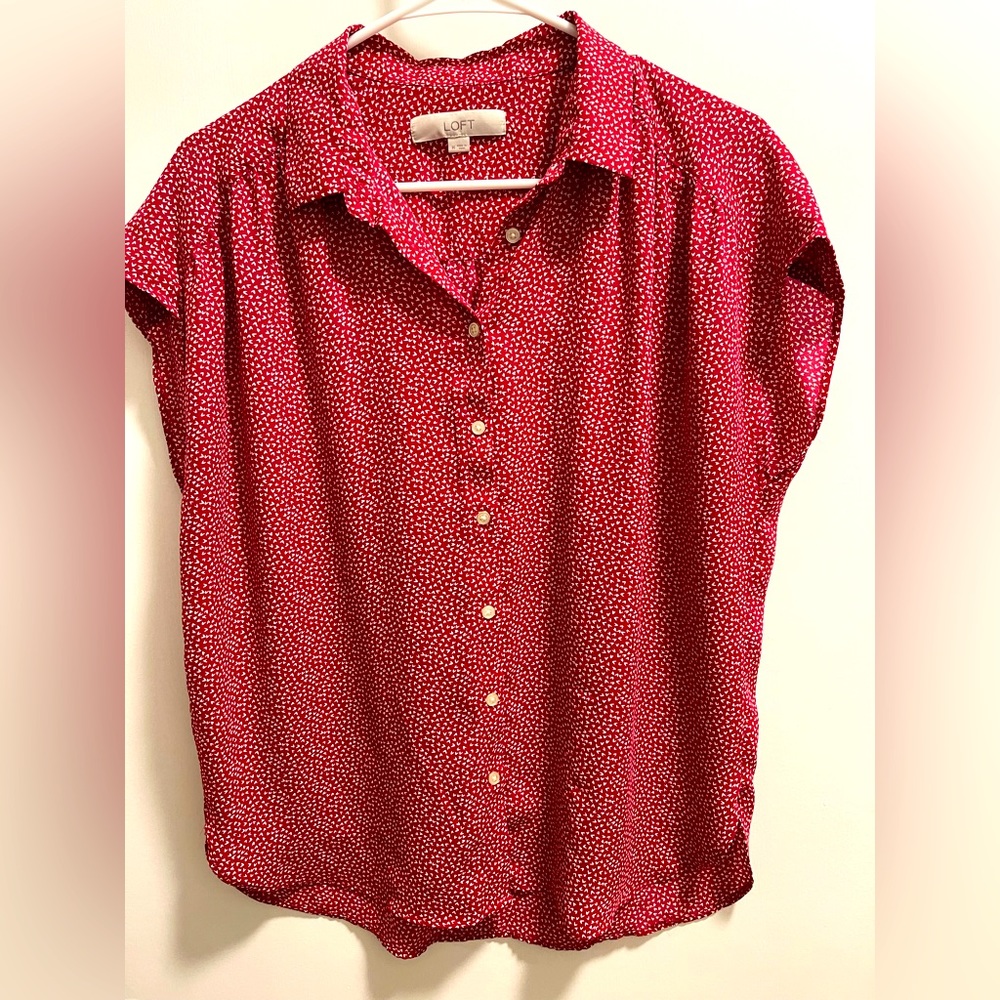 LOFT. Great condition, comfy blouse. Little hearts.